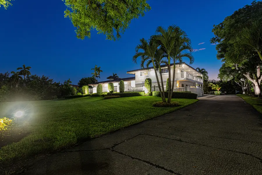 875 NW 120th Avenue, Plantation, FL 33325 - #2