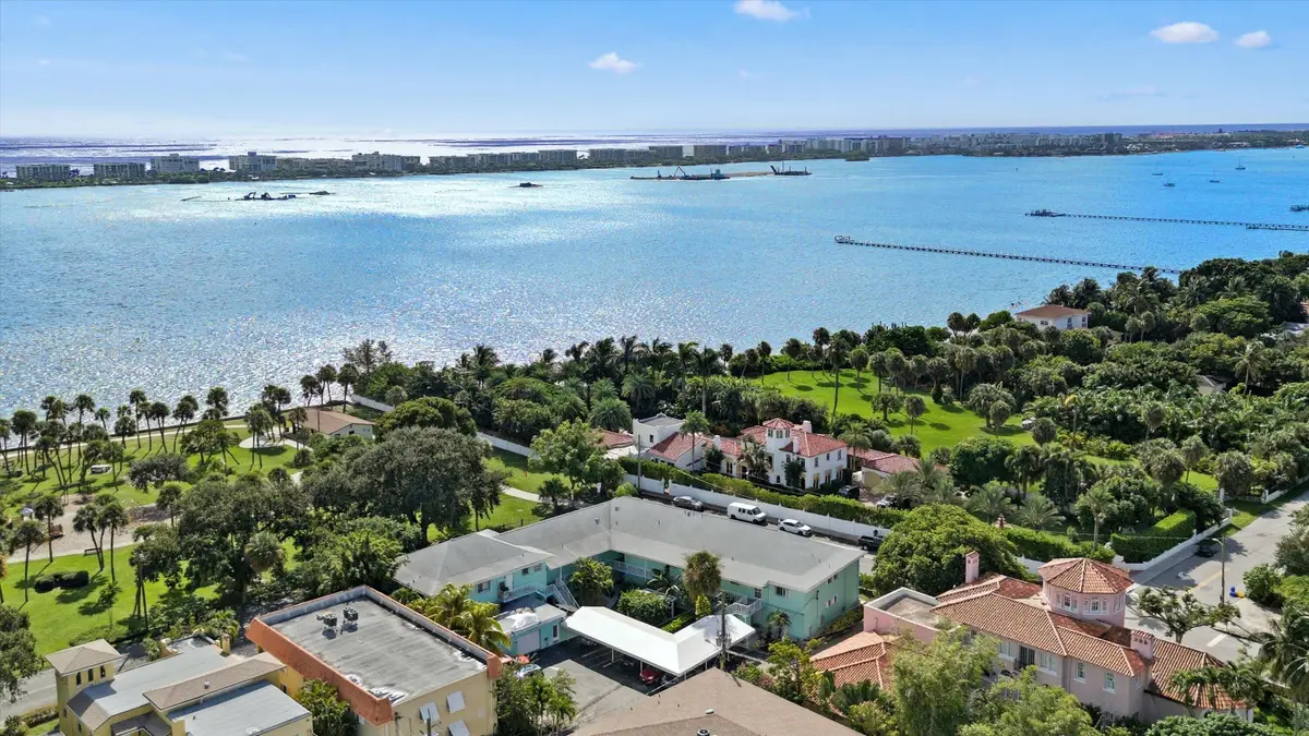 421 S Lakeside Drive #10, Lake Worth Beach, FL 33460 - Image #1