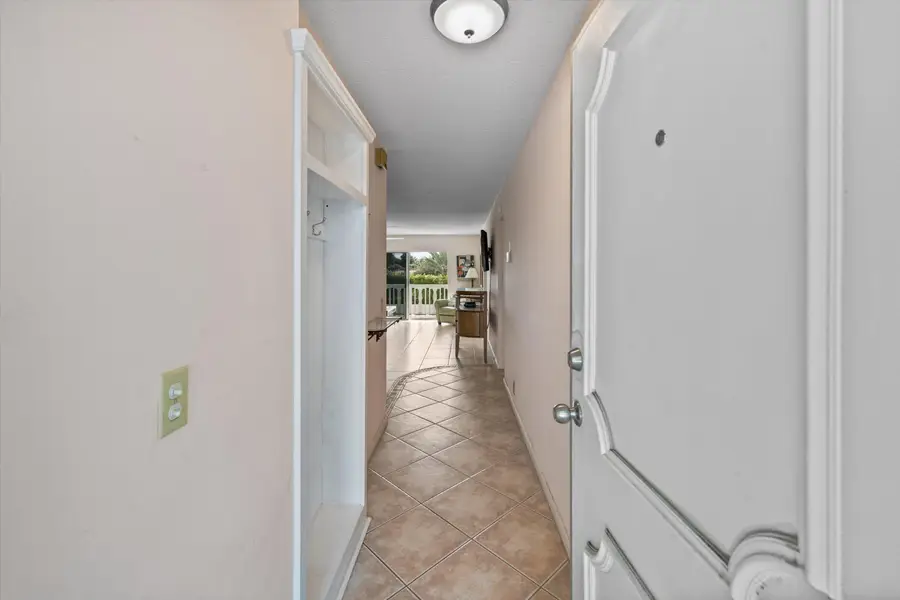 421 S Lakeside Drive #10, Lake Worth Beach, FL 33460 - Image #3