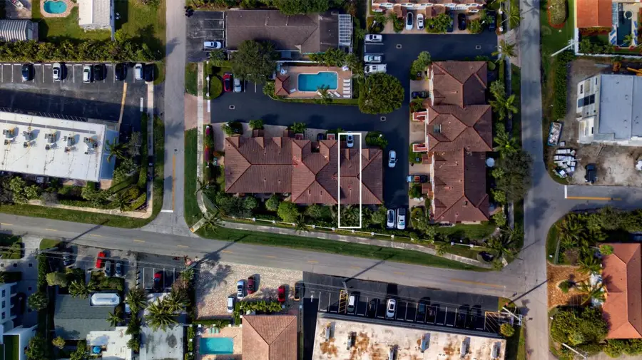 1998 NE 7th Street #102, Deerfield Beach, FL 33441 - Image #2