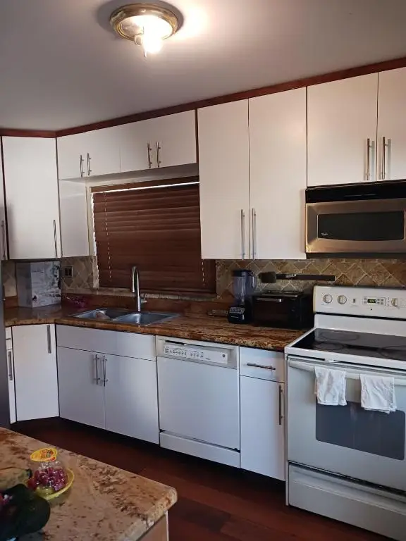 12633 NW 13 Court, Sunrise, FL 33323 - Image #3