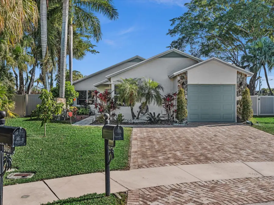 9043 Chatsworth Cascades, Boca Raton, FL 33434 - #2