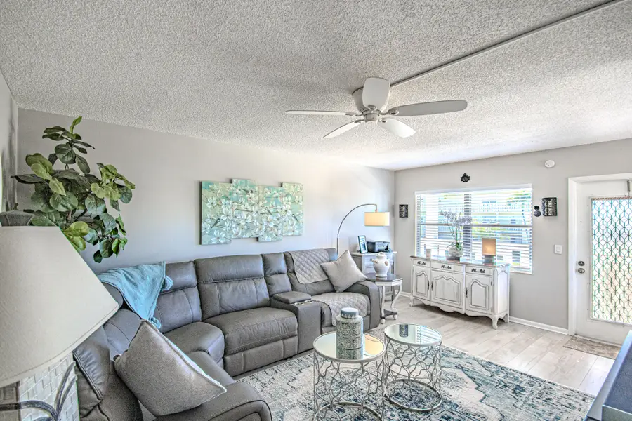 15 Dorset A, Boca Raton, FL 33434 - Image #2