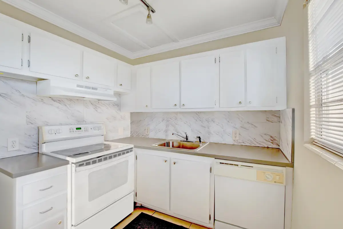 294 Mansfield G, Boca Raton, FL 33434 - Image #1