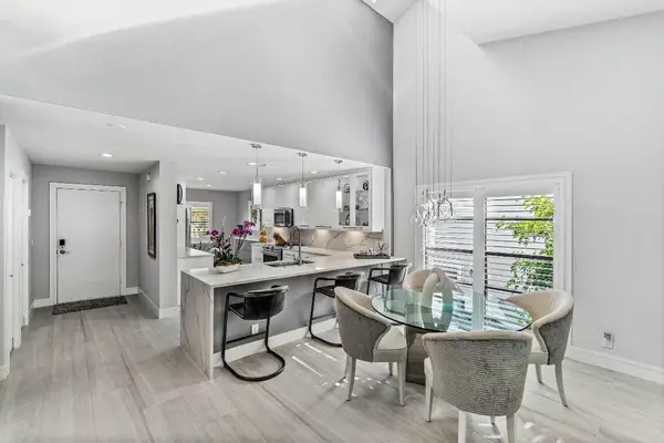 49 Eastgate Drive #B, Boynton Beach, FL 33436