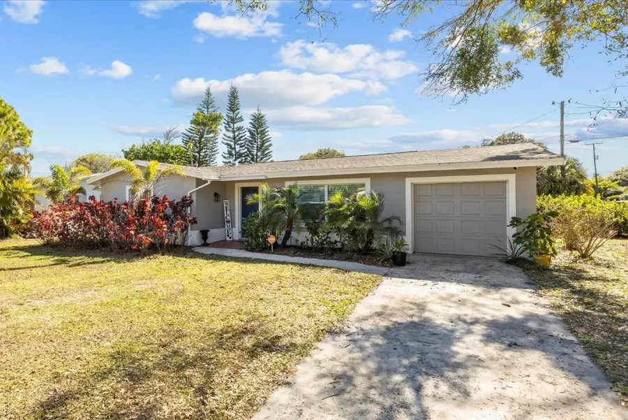 907 Antigua Avenue, Fort Pierce, FL 34982 - Image #2