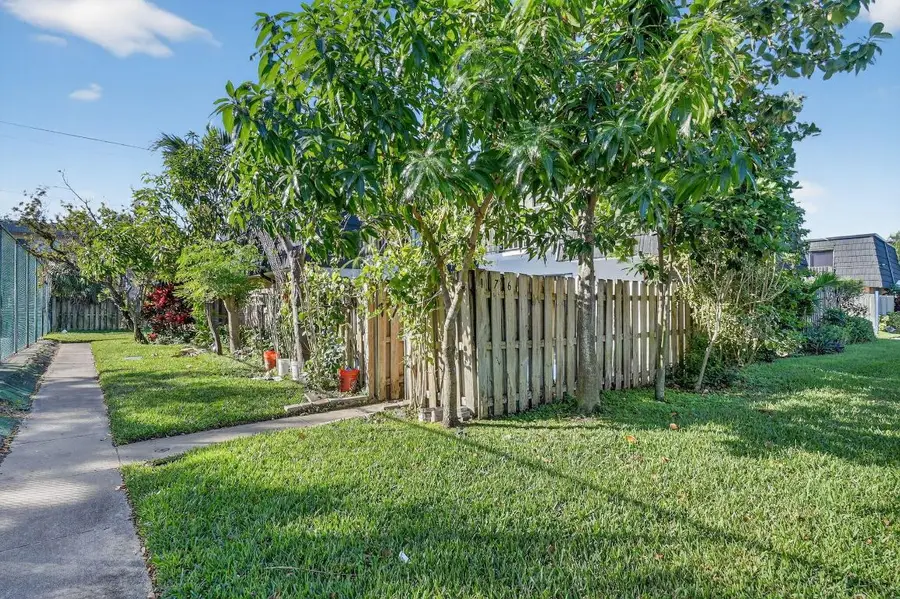 176 Woodland Road, Palm Springs, FL 33461 - Image #3