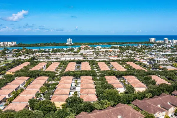 37 Tall Oaks Circle, Tequesta, FL 33469