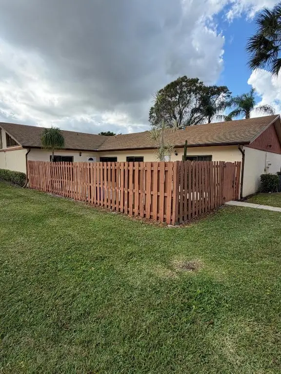 1040 Summit Place Circle #B, West Palm Beach, FL 33415