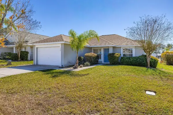 128 Pine Cone Drive, Davenport, FL 33897