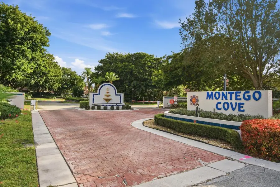 6100 SE Martinique Drive #201, Stuart, FL 34997 - Image #2