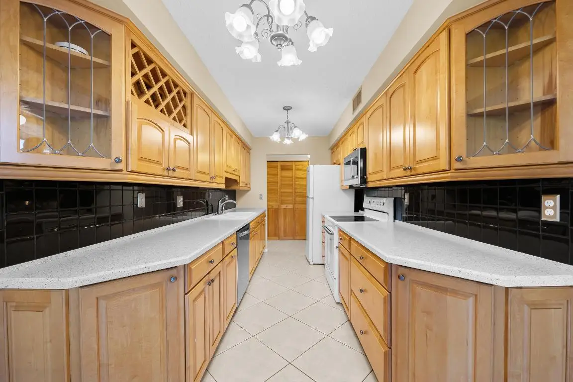 800 Jeffery Street #103, Boca Raton, FL 33487 - Image #1