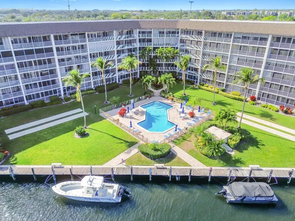 390 N Federal Highway #202, Deerfield Beach, FL 33441 - Image #1