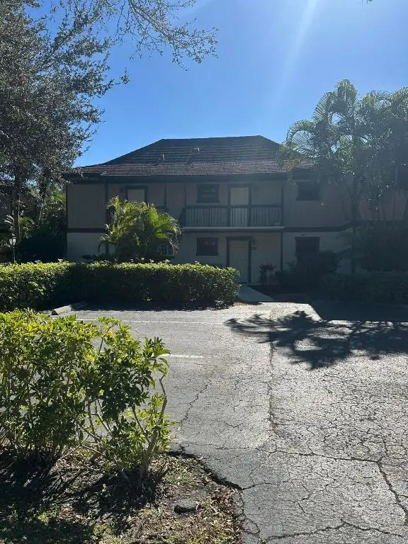 13334 Polo Club Road #348, Wellington, FL 33414 - Image #2