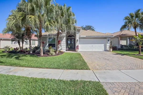 5641 Fountains Drive S, Lake Worth, FL 33467