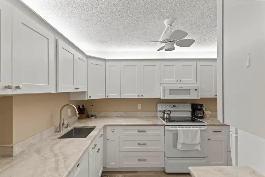 10155 Mangrove Drive #105, Boynton Beach, FL 33437 - Image #2