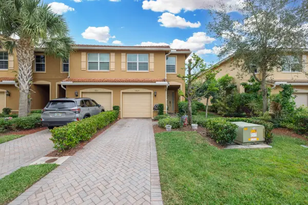 5809 Monterra Club Drive, Lake Worth, FL 33463