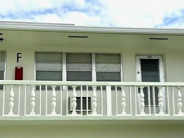 142 Salisbury F, West Palm Beach, FL 33417 - Image #2