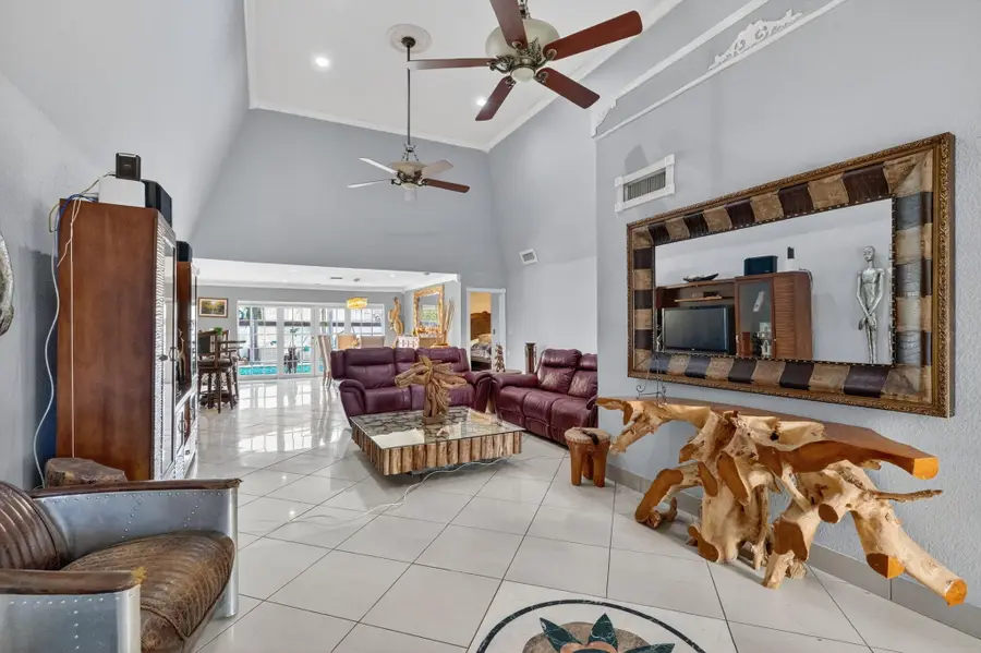 9511 SW 49 Street, Cooper City, FL 33328 - Image #3