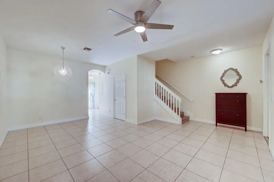 1092 NW 18th Ave Avenue, Boca Raton, FL 33486 - Image #2