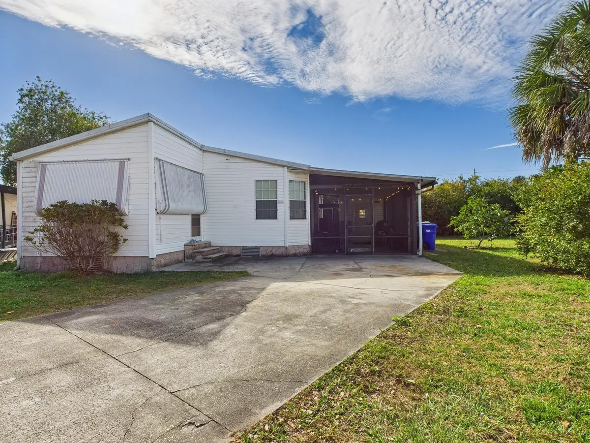 102 NE 8th Avenue, Okeechobee, FL 34972 - Image #1