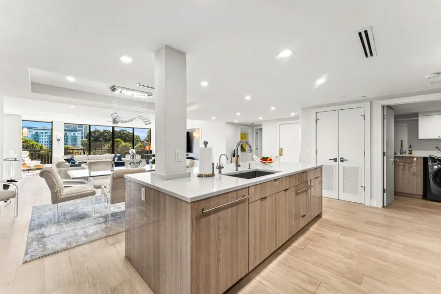 2427 Presidential Way #404, West Palm Beach, FL 33401 - Image #2