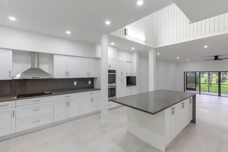 1989 Canterbury Circle, Wellington, FL 33414 - Image #2