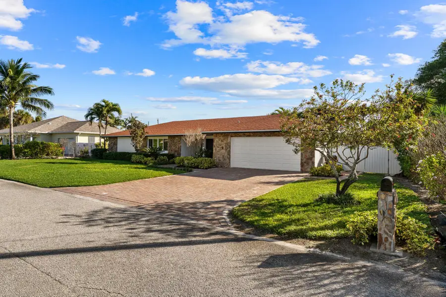 7410 Venetian Way, West Palm Beach, FL 33406 - #3