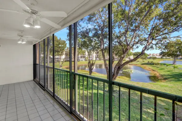 7192 Huntington Lane #208, Delray Beach, FL 33446