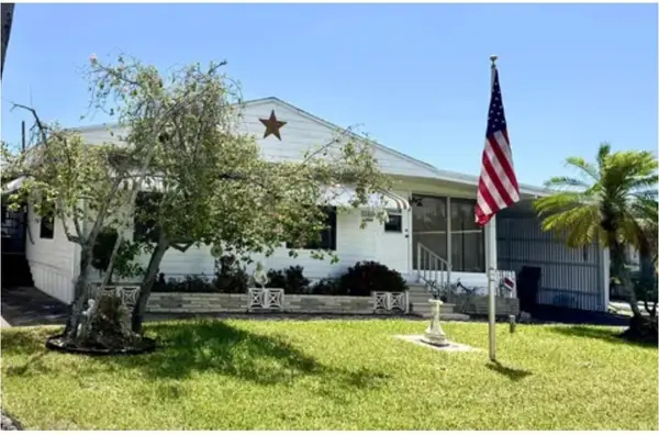 8948 W Shady Lane, Boynton Beach, FL 33436