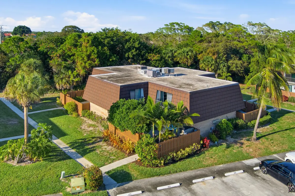 6061 SE Riverboat Drive #825, Stuart, FL 34997 - Image #1