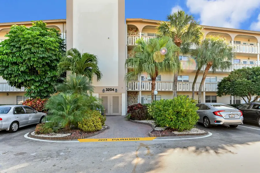3204 Portofino Point #H2, Coconut Creek, FL 33066 - Image #2