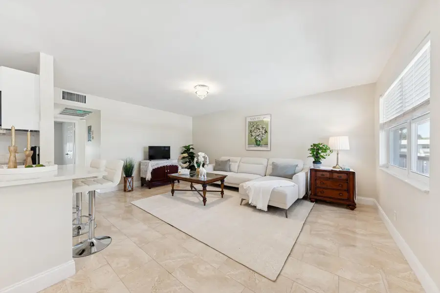 71 Northampton D, West Palm Beach, FL 33417 - Image #2