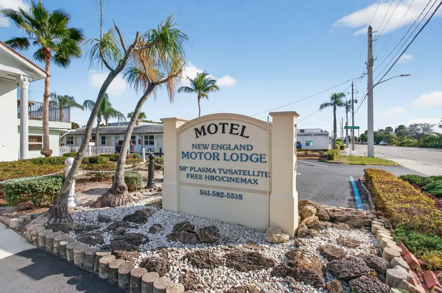 704 N Dixie Highway, Lantana, FL 33462 - Image #3