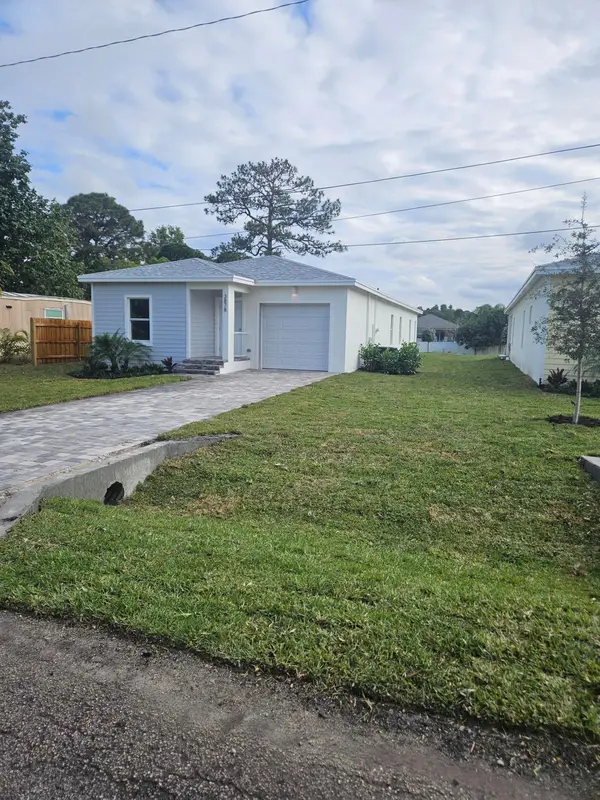 3878 SE Grant Street, Stuart, FL 34997