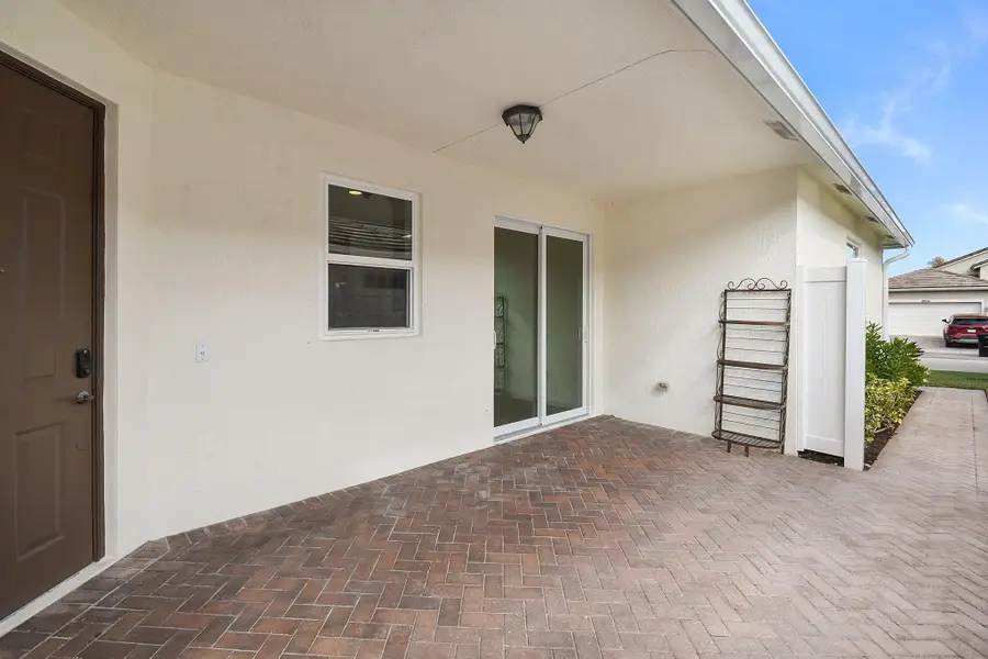 10033 SW Stonegate Drive, Port Saint Lucie, FL 34987 - Image #2