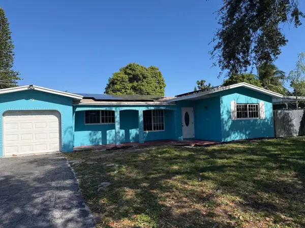 207 NE 39 Court, Deerfield Beach, FL 33064