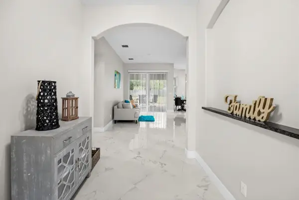 562 SW Souris Avenue, Port St Lucie, FL 34953