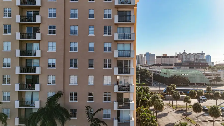 616 Clearwater Park Road #713, West Palm Beach, FL 33401 - Image #2