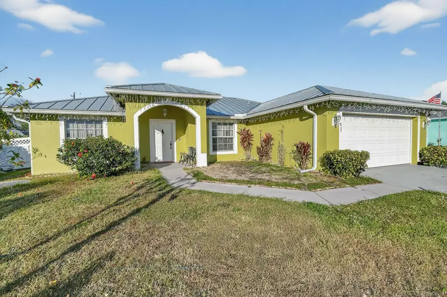 933 SW General Patton Terrace, Port Saint Lucie, FL 34953 - Image #2