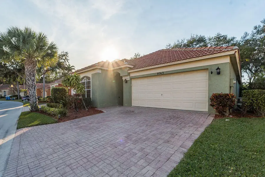 8063 Via Hacienda, Riviera Beach, FL 33418 - #2