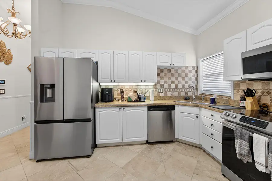 8063 Via Hacienda, Riviera Beach, FL 33418 - #3