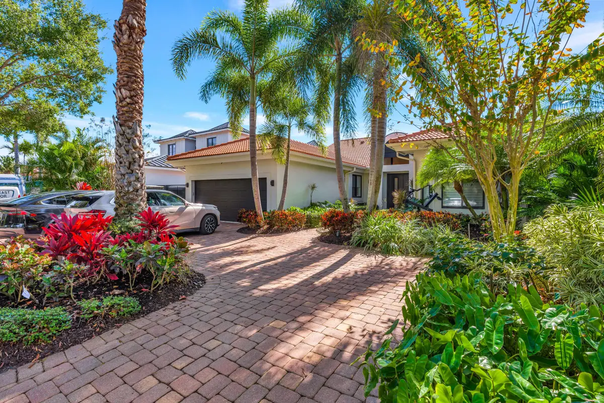 335 Regatta Drive, Jupiter, FL 33477 - Image #1