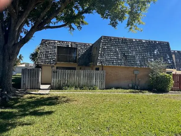 192 Lake Arbor Drive #192, Palm Springs, FL 33461