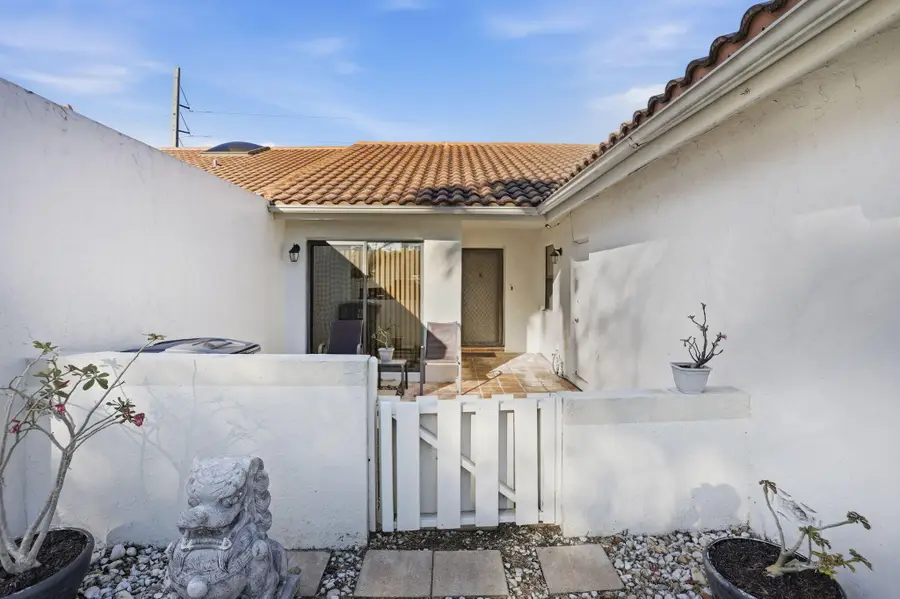 21547 Altamira Avenue, Boca Raton, FL 33433 - Image #3