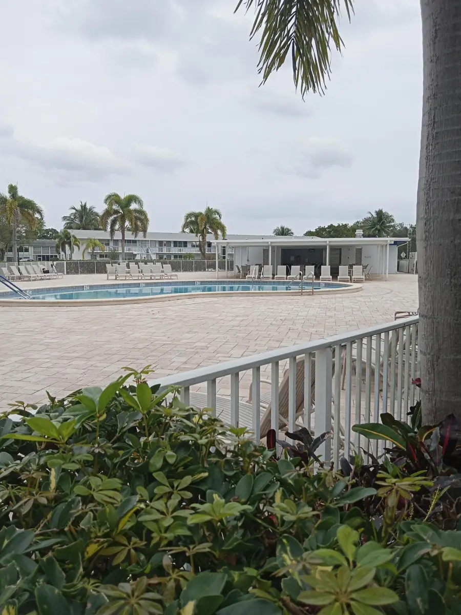 302 Markham E #302, Deerfield Beach, FL 33442 - Image #2