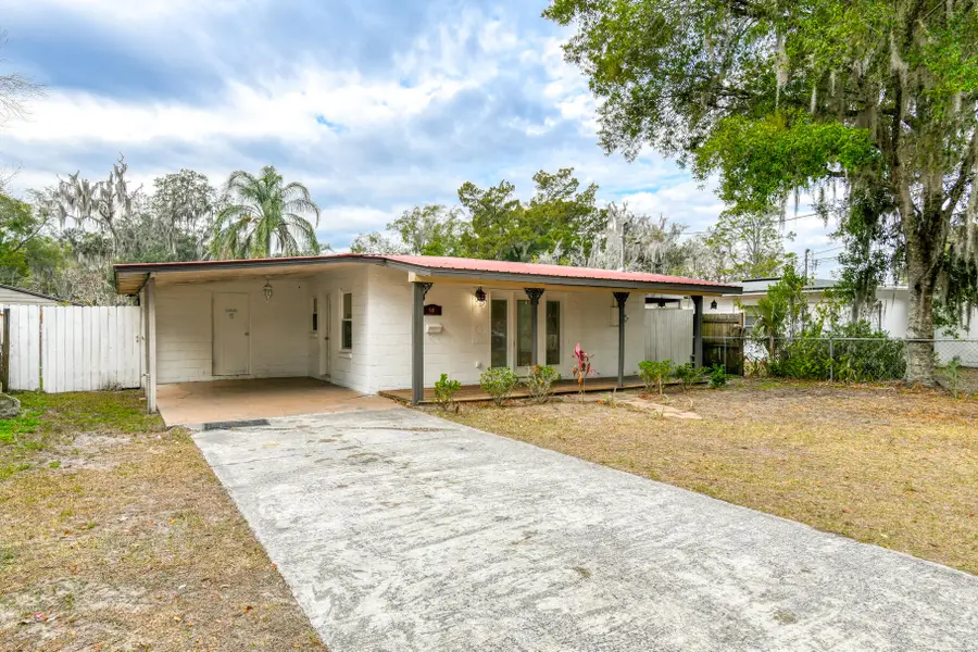 907 N Pine Avenue, Green Cove Springs, FL 32043 - #2