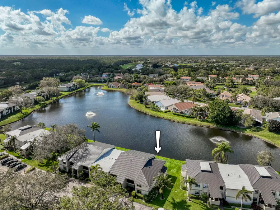 12871 Briarlake Drive #204, Palm Beach Gardens, FL 33418 - Image #2