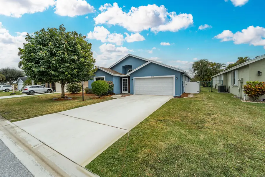 2800 SW Montego Terrace, Stuart, FL 34997 - #2