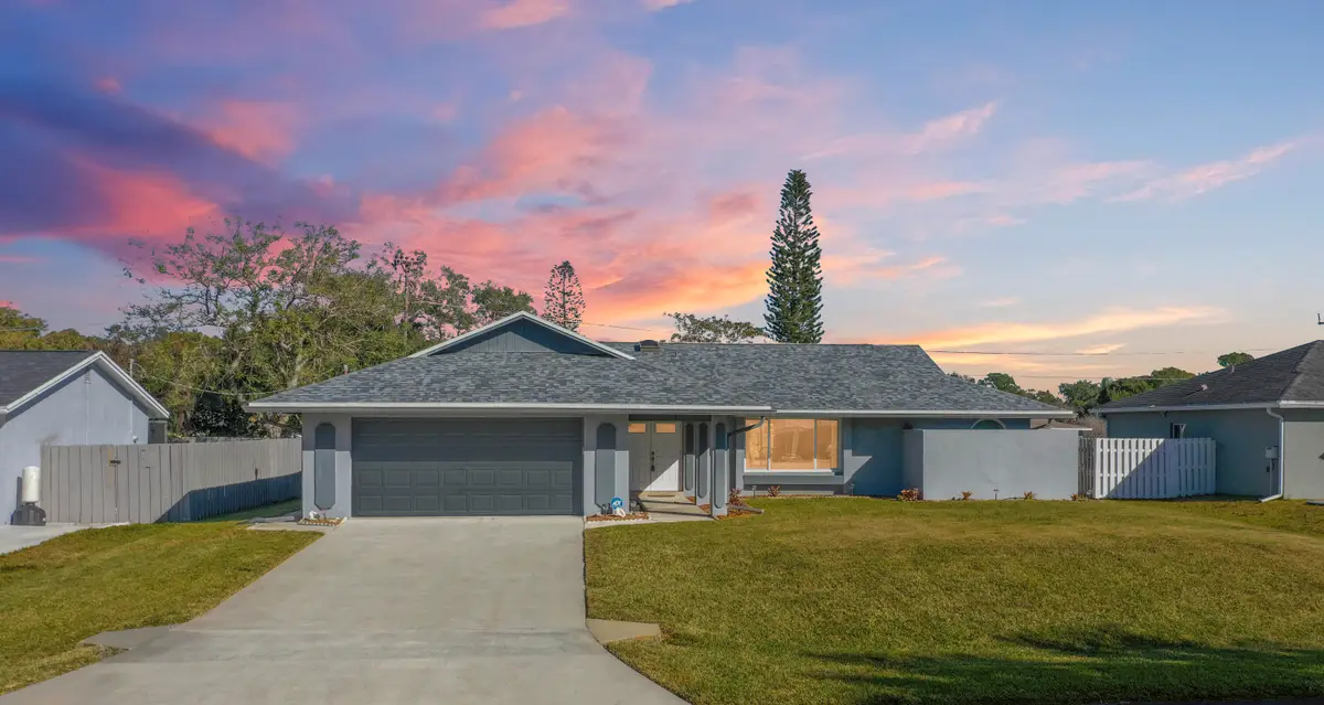 121 SE Lakehurst Drive, Port Saint Lucie, FL 34983 - Image #1